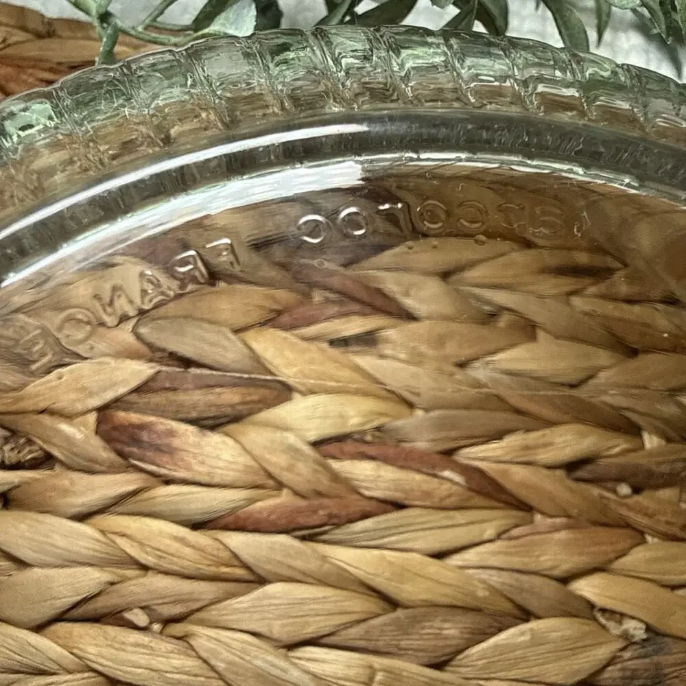 Arcoroc France Fleur Clear Glass Ribbed Serving Salad Bowl 9.3” Scalloped Rim